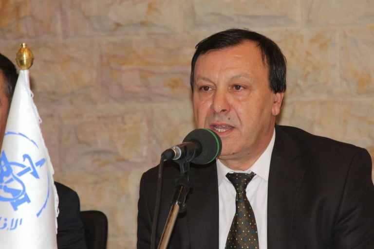 إقالة الجزائري شعبان لوناكل watanserb.com