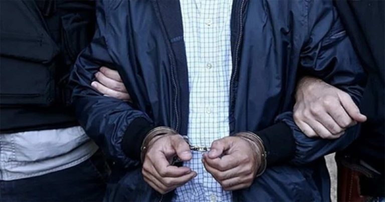 سوري يذبح ابنتيه في تركيا watanserb.com