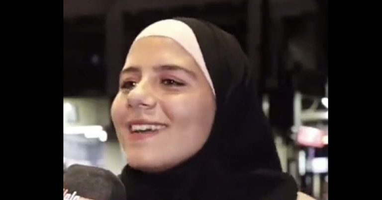 فتاة سورية مصابة بمرض نادر watanserb.com