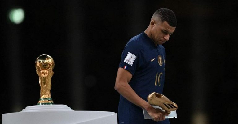 بكلمة واحدة.. كيليان مبابي يعلق على خسارة كأس العالم ويتعهد بهذا الأمر كيليان مبابي watanserb.com