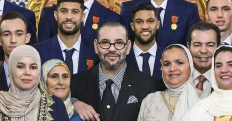 موقع “أفريك”: الملك محمد السادس ذاب كـ”الزبدة”.. ماذا جرى له وما علاقة للا سلمى بالأمر؟! محمد السادس الملك المغربي watanserb.com