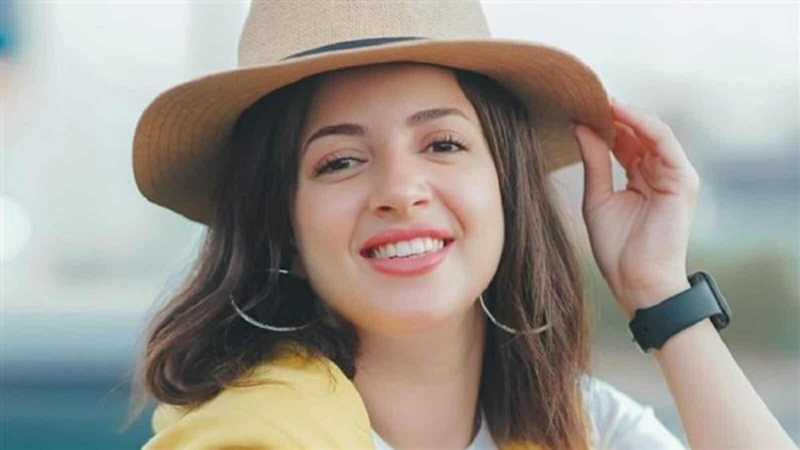 منى فاروق وأحمد العوضي