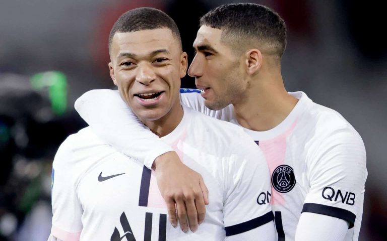 غضب شديد في المغرب من كوميدي فرنسي أطلق هذا الوصف المهين على أشرف حكيمي! watanserb.com
