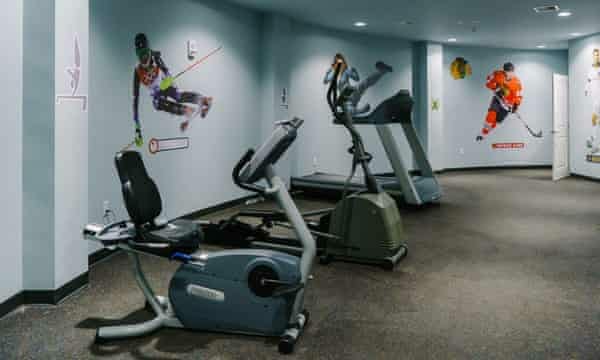 مركز رياضي داخل أحد اقبية الاثرياء