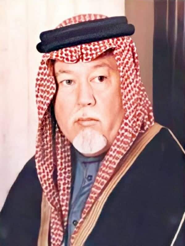 كمال ادهم نسيب الملك فيصل، رئيس المخابرات السعودية ومندوب المخابرات الأمريكية في الشرق الأوسط. في عام ١٩٨٨ اعترف مسؤولا أمريكيا كبيرا للصندي تايمز عام ١٩٨٨ ان الاغتيال نفذته المخابرات الأمريكية عبر وكلاءها في القاهرة.
