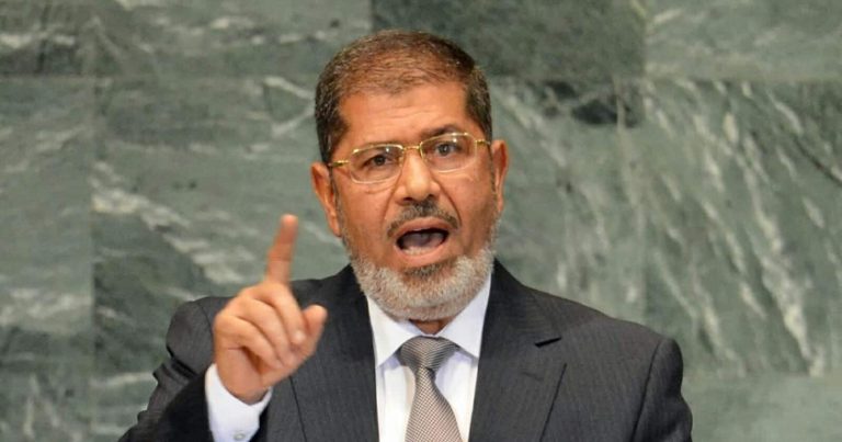 هذا ما قاله مرسي عن ثورة 25 يناير قبل ساعات من انقلاب السيسي عليه (فيديو) الرئيس الراحل محمد مرسي watanserb.com