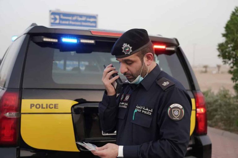 شخص يتشبه بالنساء الكويت watanserb.com