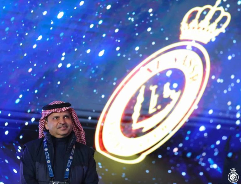 النصر السعودي يُخطط للتعاقد مع أسطورة جديدة لمزاملة رونالدو رئيس نادي النصر السعودي مسلي آل معمر watanserb.com