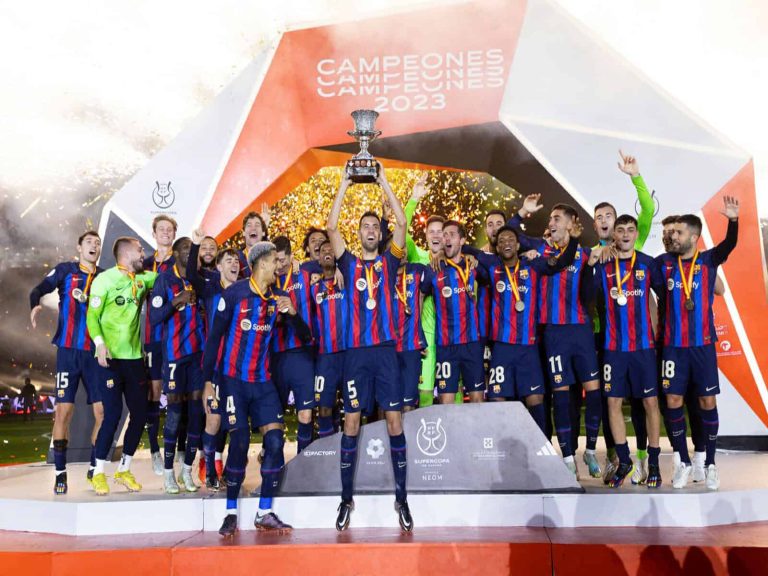 برشلونة يهزم ريال مدريد ويتوج بطلاً لكأس السوبر للمرة الـ14 (فيديو) برشلونة يتوج بكأس السوبر الإسباني 2023 watanserb.com