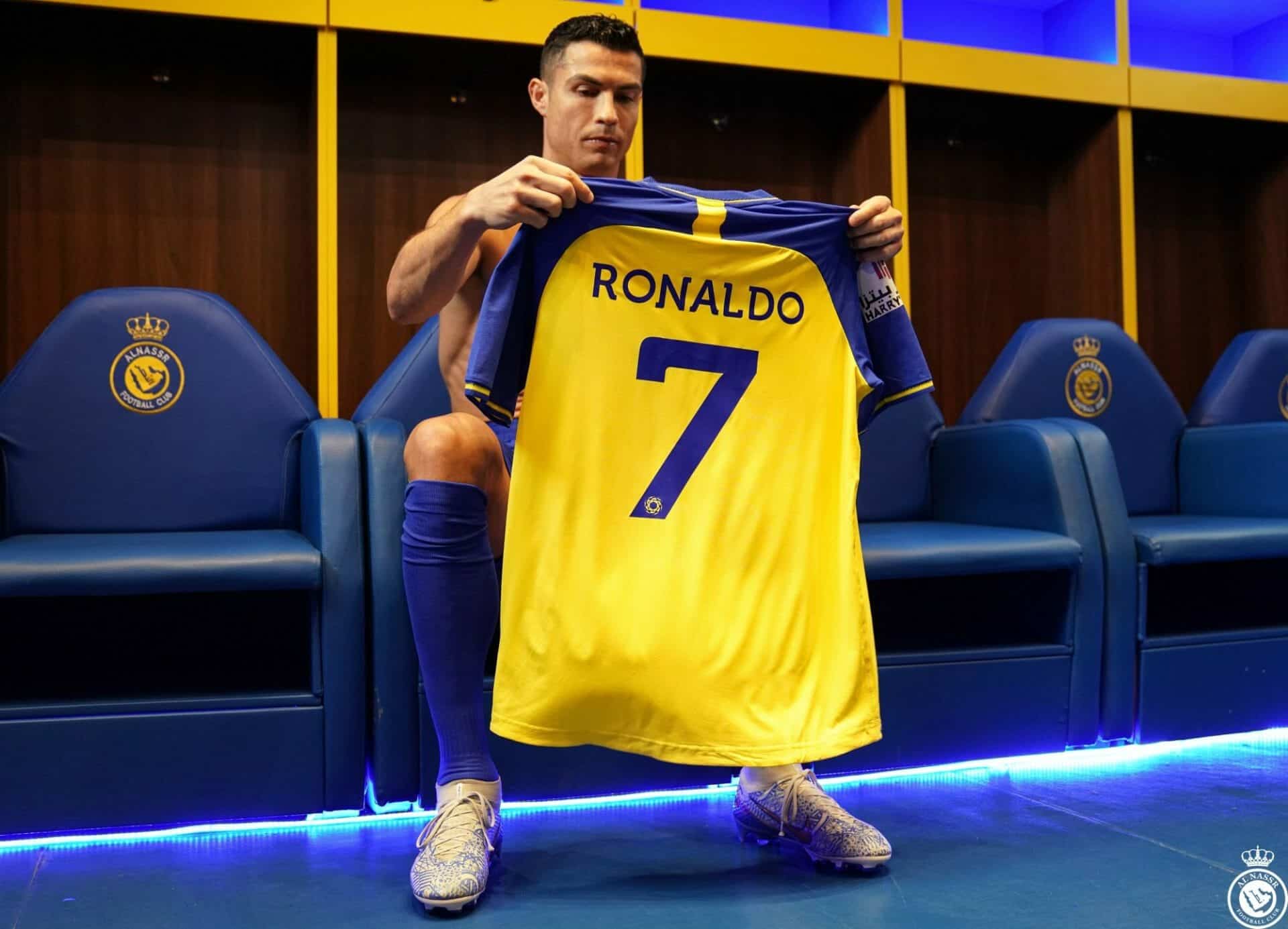 رونالدو في غرفة ملابس النصر السعودي