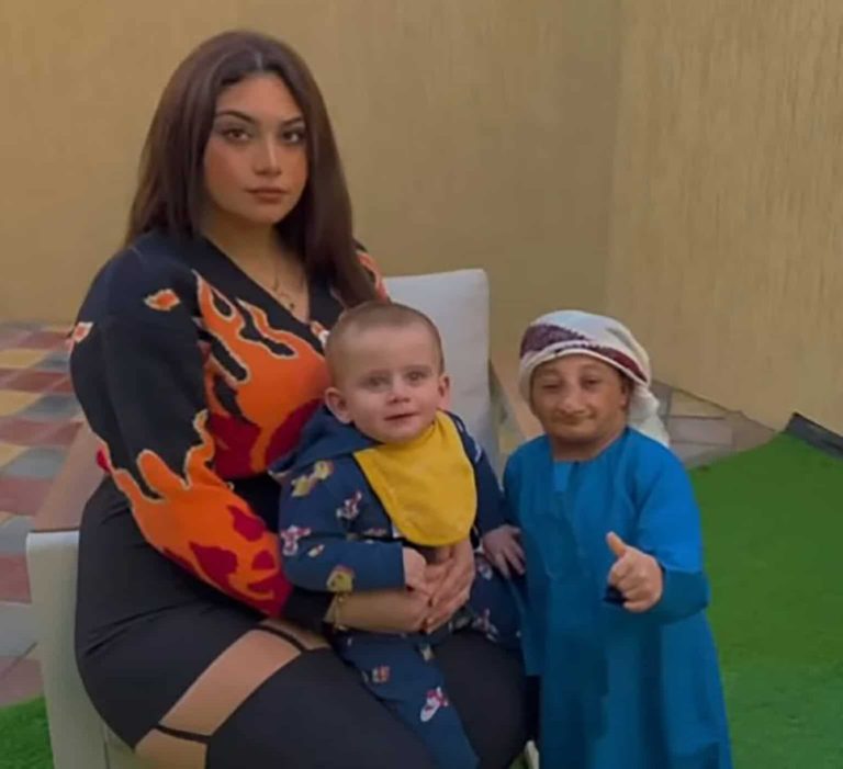 بعد وفاته المفاجئة.. من هي زوجة “القزم عزيز الأحمد” وكم تبلغ ثروته؟(شاهد) القزم عزيز الأحمد watanserb.com