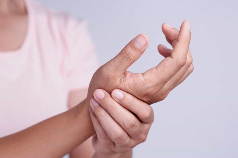 علامة على التهاب المفاصل watanserb.com