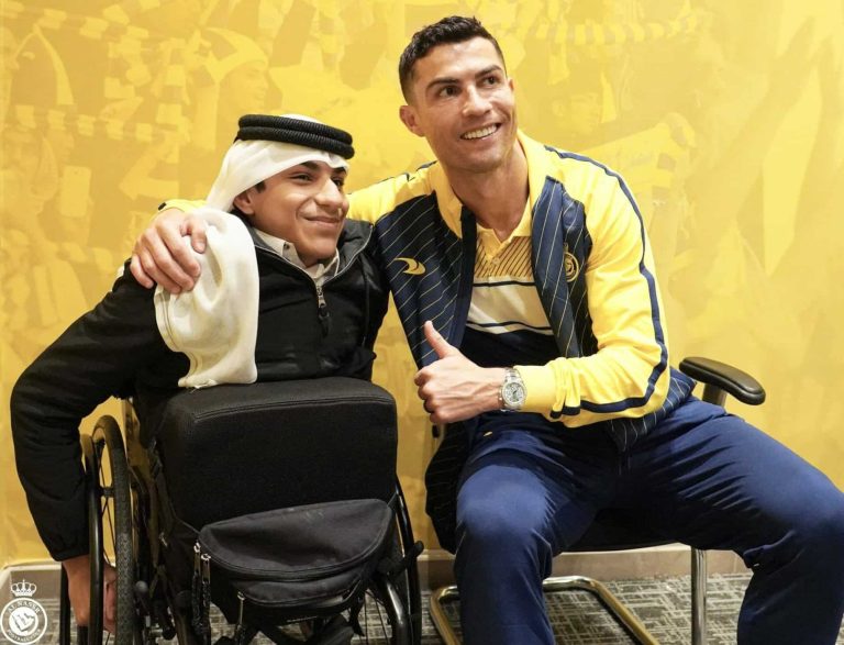 تفاعل واسع مع صور المؤثر القطري غانم المفتاح مع رونالدو في السعودية (شاهد) غانم المفتاح ورونالدو watanserb.com