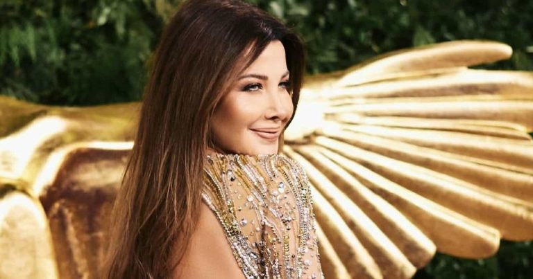 فستان نانسي عجرم العاري watanserb.com