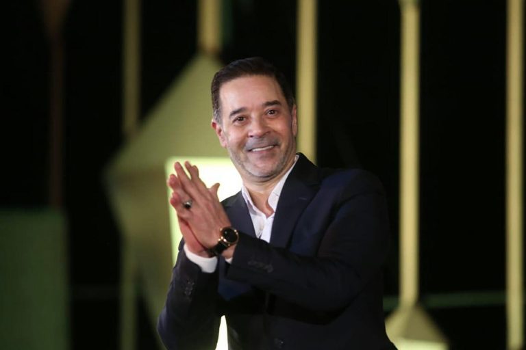 فنان مصري شهير يعترف بالغناء في إسرائيل مرتين: كان معايا فنانين كتير (فيديو) مدحت صالح في إسرائيل watanserb.com