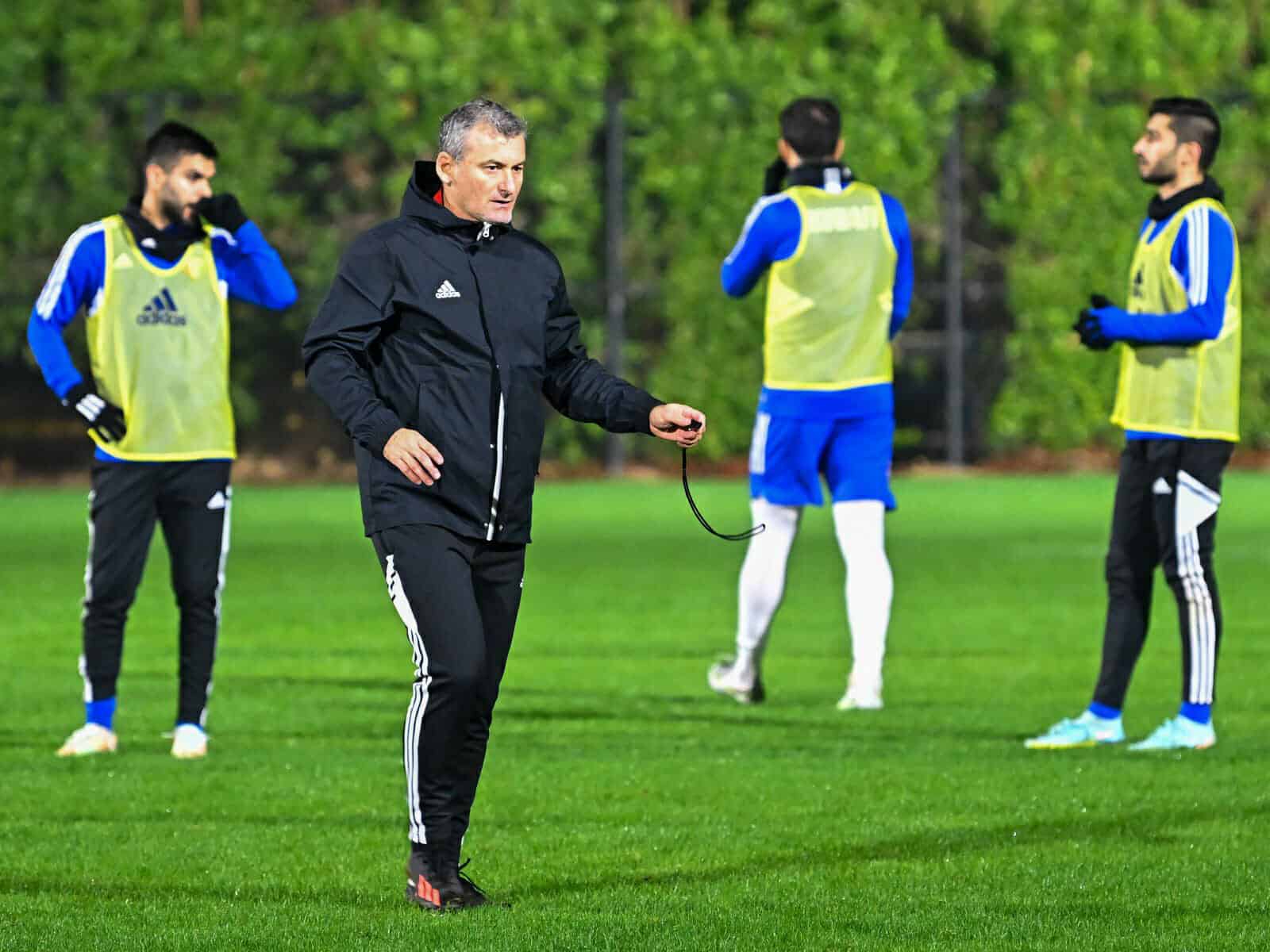 مدرب منتخب الكويت في خليجي 25