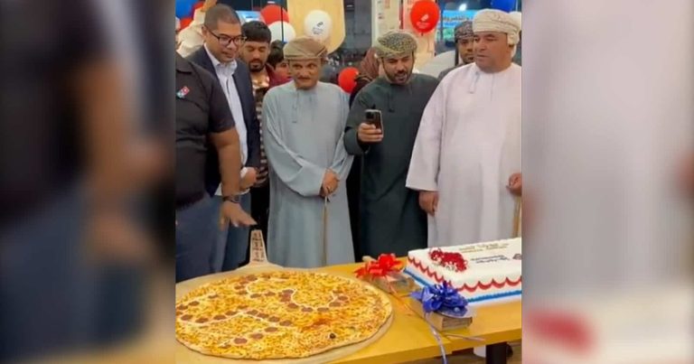مسؤول عماني بولاية صحم watanserb.com