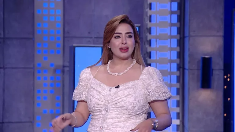 منى العمدة تعلق على إيقاف برنامجها وترد على اتهامها بالإثارة والتزوير إيقاف برنامج منى العمدة watanserb.com