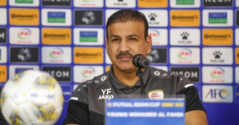 إقالة يونس الفهدي مطلب شعبي بعد ما فعله بـ خليجي25.. هل يستجيب اتحاد الكرة العماني؟ يونس الفهدي watanserb.com