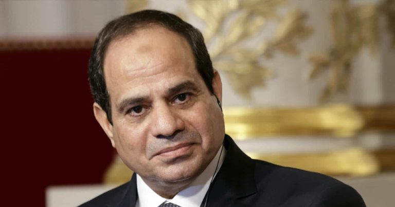 التراشق المصري الخليجي لن ينتهي باعتذار السيسي وهذا ما تستعد له السعودية الرئيس المصري عبد الفتاح السيسي watanserb.com