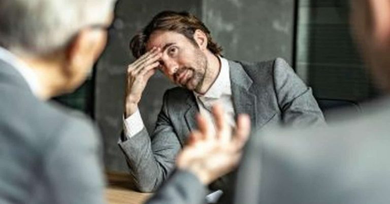 الأسئلة الصعبة خلال المقابلات..كيف تتعامل معها بنجاح؟ الأسئلة الصعبة خلال المقابلات..كيف تتعامل معها بنجاح؟ watanserb.com