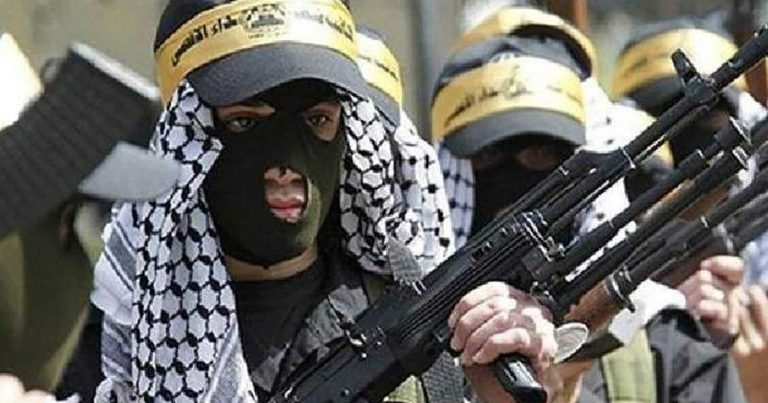 “شهداء الأقصى” تعلن النفير العام..نشرت فيديو لاستهداف قطعان الصهاينة بوابل من الرصاص شهداء الأقصى تعلن النفير watanserb.com