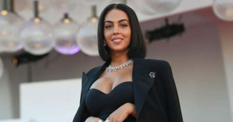 عقوبات مالية تنتظر جورجينا في المملكة العربية السعودية..تعرف على السبب عقوبات مالية تنتظر جورجينا في المملكة العربية السعودية..تعرف على السبب watanserb.com