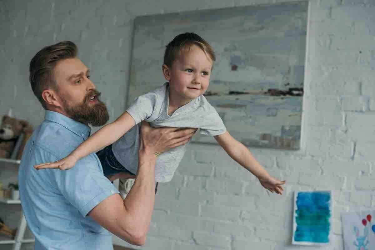 كن صادقًا وواضحًا مع أبناءك