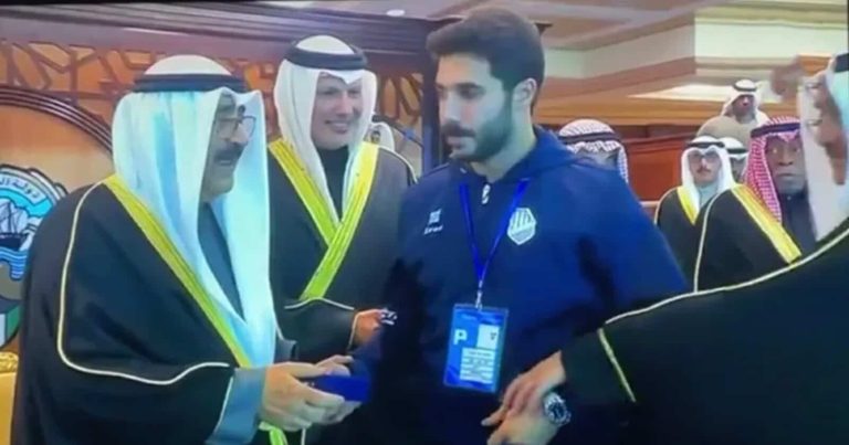 موقف محرج للاعب السالمية watanserb.com