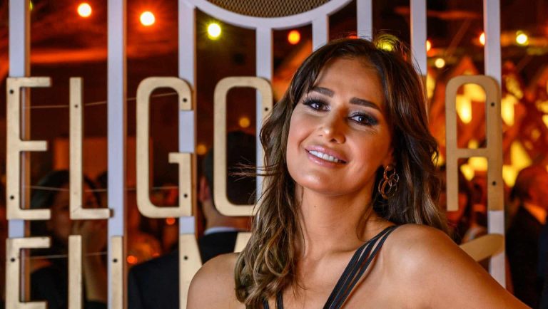 حلا شيحة ترقص والسيجارة في يدها بفيديو جديد (شاهد) watanserb.com