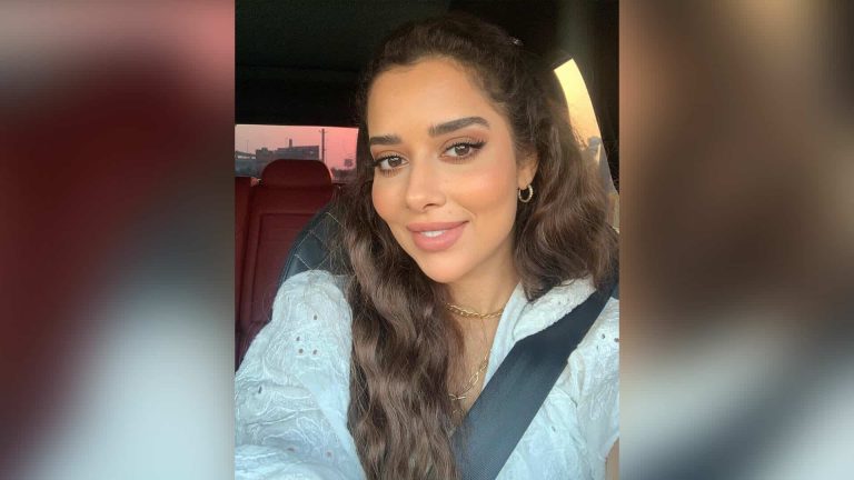 بلقيس تستفز جمهورها في عرض “فالنتينو”.. حركات خارجة ورجل يحتضنها! (فيديو) بلقيس تستفز جمهورها في عرض "فالنتينو".. حركات خارجة ورجل يحتضنها! (فيديو) watanserb.com