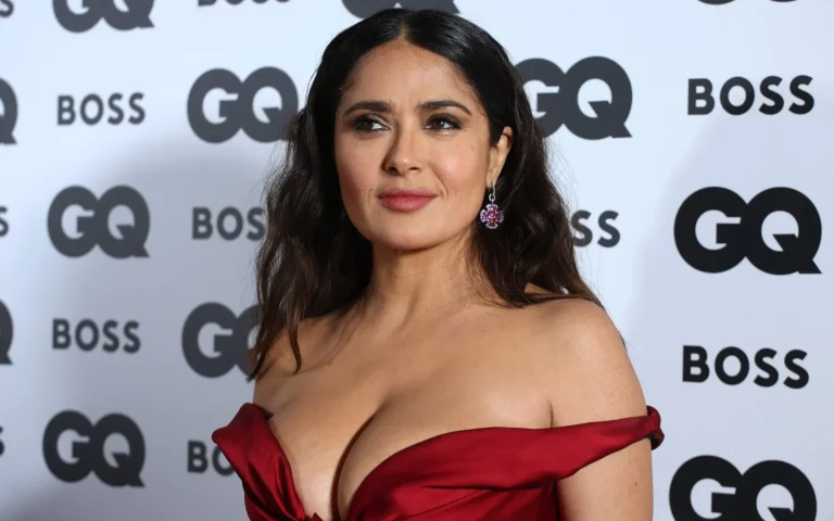 سلمى حايك تكشف سراً ورثته عن جدتها حافظ على جمالها في سن الـ56 دون عمليات تجميل! (فيديو) watanserb.com