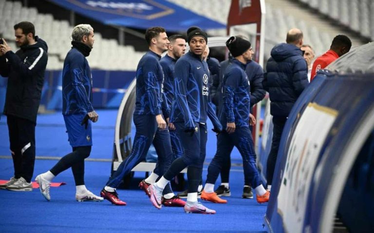 ليكيب: مدرب فرنسا طلب من اللاعبين المسلمين الإفطار خمس أيام خلال تصفيات اليورو مدرب فرنسا وتصفيات اليورو watanserb.com