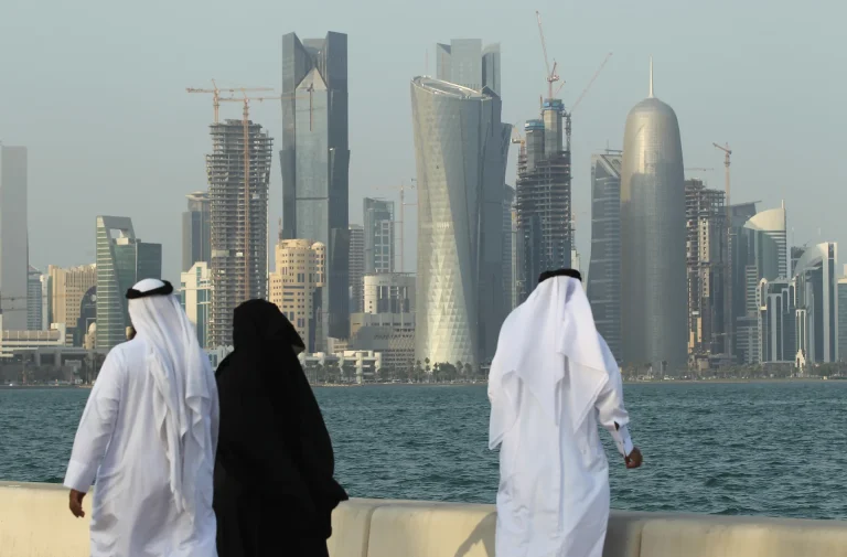 التجسس على سكان قطر.. تحقيق استقصائي صادم.. ما علاقة الإمارات؟ إسرائيل تتجسس على قطر watanserb.com