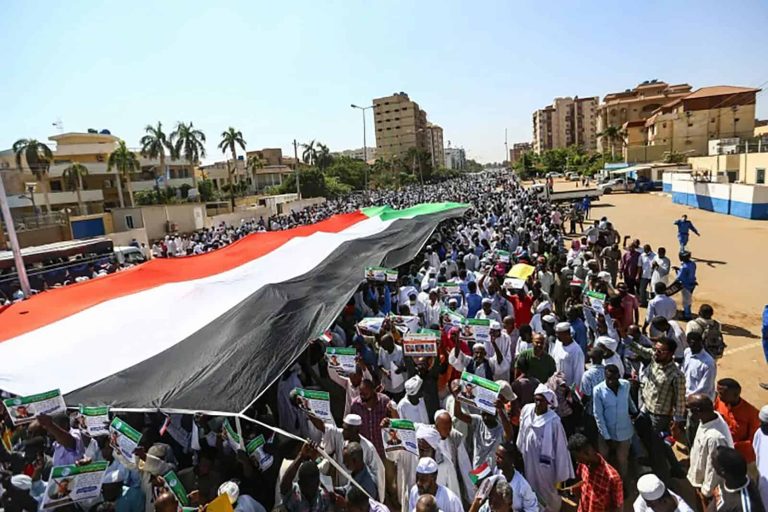تظاهرات السودان watanserb.com
