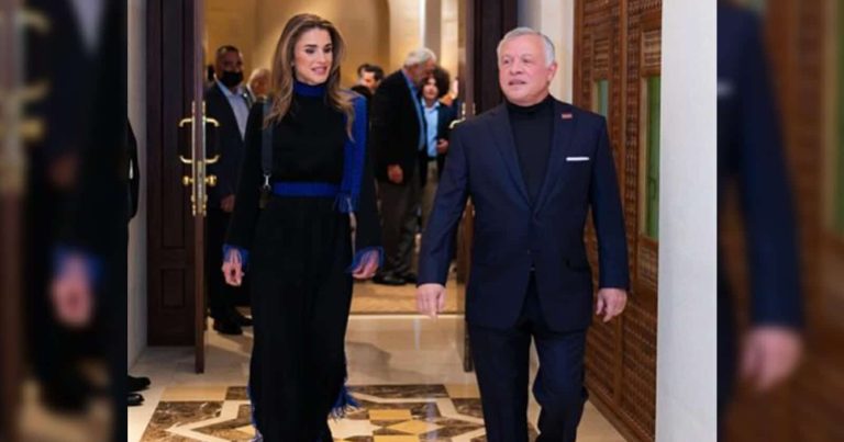 بفستان رمضاني محتشم.. جمال ساحر للملكة رانيا في أحدث إطلالة (شاهد) جمال ساحر للملكة رانيا watanserb.com