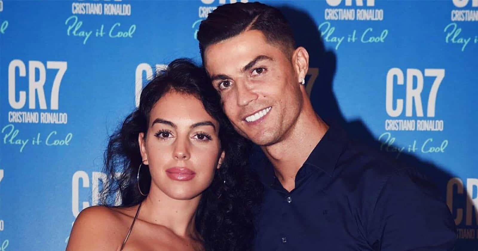 جورجينا تُلمح لزواج وحفل زفاف قريب بعد سنوات العشق مع رونالدو (فيديو) جورجينا رودريغيز وكريستيانو رونالدو watanserb.com
