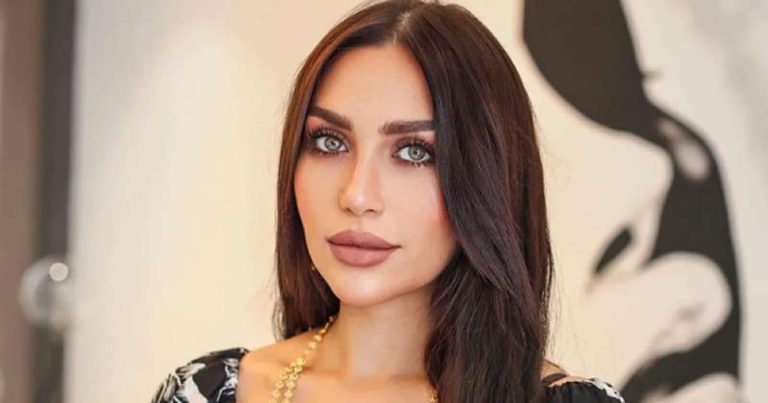 الدكتورة خلود في إطلالة غريبة وتواجه متابعيها بحقيقة ملامحها (شاهد) خلود وليد الزهر watanserb.com