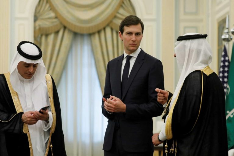 دولتان خليجيتان ضختا ملايين الدولارات لشركة كوشنر.. ما علاقتها بـ”انتخابات ترامب”؟ دعم الإمارات وقطر شركة جاريد كوشنر watanserb.com