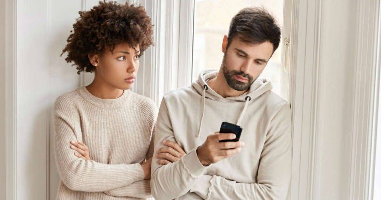 9 أنواع من الرجال عليكِ تجنبُ التعرف إليهم أو الارتباط بهم مهما كان الثمن.. رجال يجب الا ترتبط بهم المرأة watanserb.com