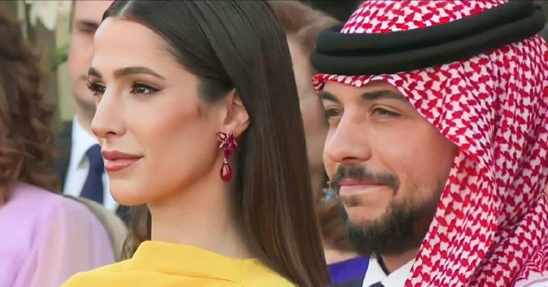 جمال رجوة آل سيف خطيبة الحسين لفت الأنظار بحفل زفاف الأميرة إيمان رجوة آل سيف وإطلالة ساحرة بحفل زفاف الأميرة إيمان watanserb.com