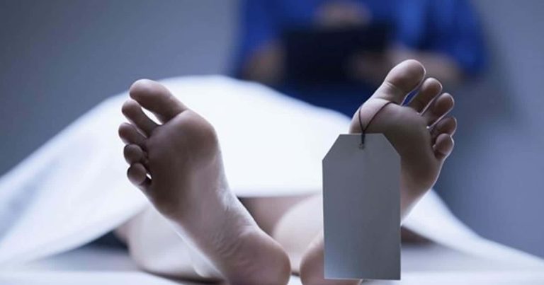جثامين أب وابنيه داخل فندق في الإسكندرية watanserb.com