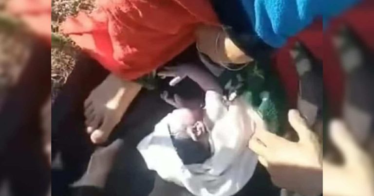 مغربية تلد في الشارع بعد رفض المستشفى استقبالها وإجبارها لاحقاً على مدح المسؤولين! (شاهد) مغربية تلد في الشارع watanserb.com