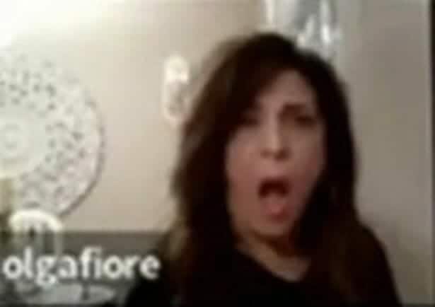 صُدمت امرأة مما كانت تراه