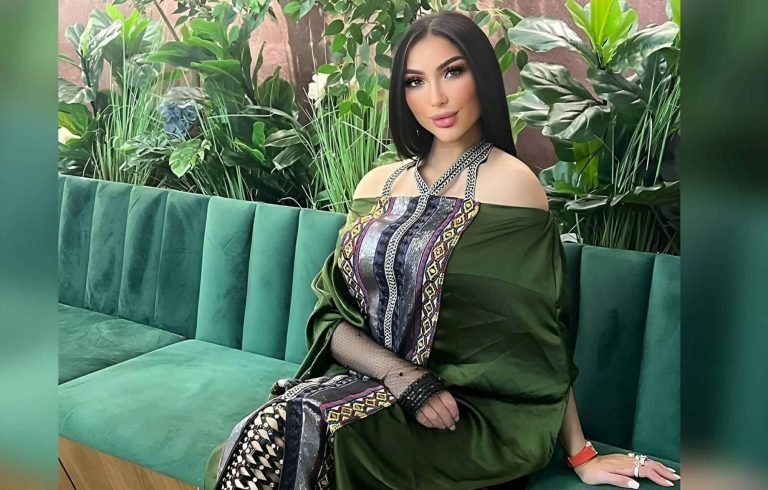 دنيا بطمة تكشف كيف تُغيِّر شكلها من داخل عيادة التجميل! (فيديو) watanserb.com