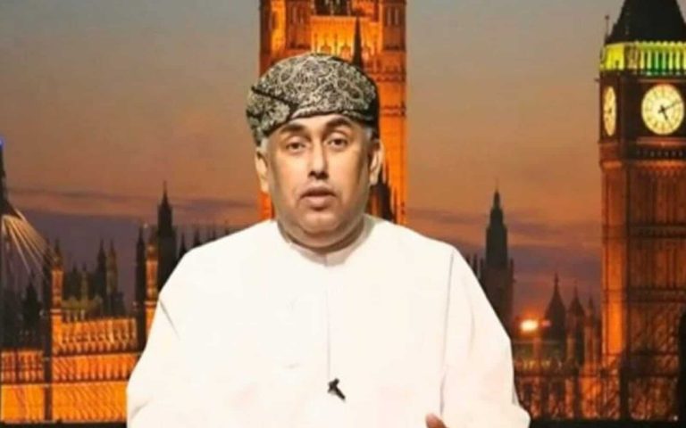 سعيد جداد يثير الغضب بعد احتفائه بناشط متخصص في شتم سلطنة عُمان لصالح الإمارات! سعيد جداد وسلطنة عمان watanserb.com