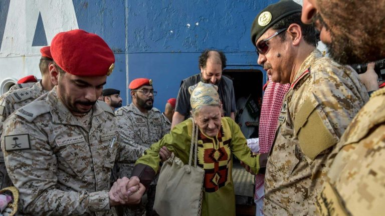 إجلاء إيرانيين من السودان watanserb.com
