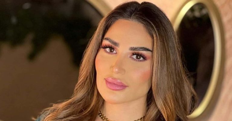 الفنانة السورية سارة نخلة watanserb.com