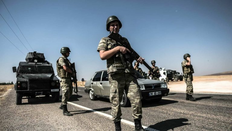 إطلاق النار على اللاجئين السوريين watanserb.com