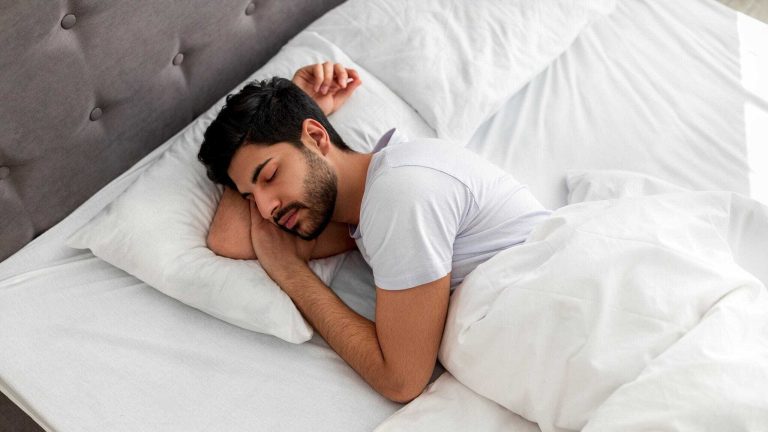 النوم لأكثر من 9 ساعات قد يعرضك لخطر الإصابة بجلطة النوم لأكثر من 9 ساعات قد يعرضك لخطر الإصابة بجلطة watanserb.com